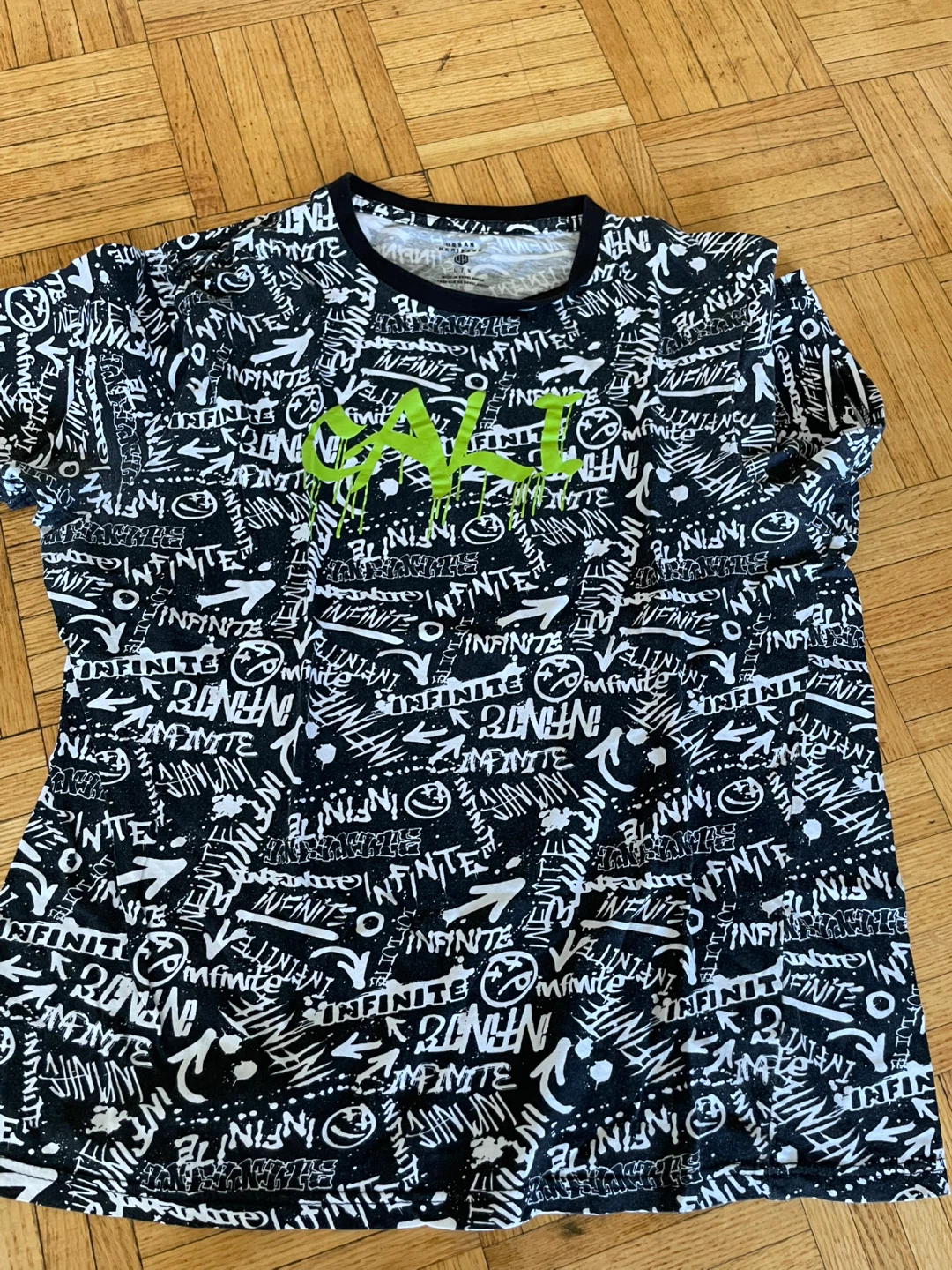 XL T-Shirts: Graffiti & "I've Paid My Dues" 🥕