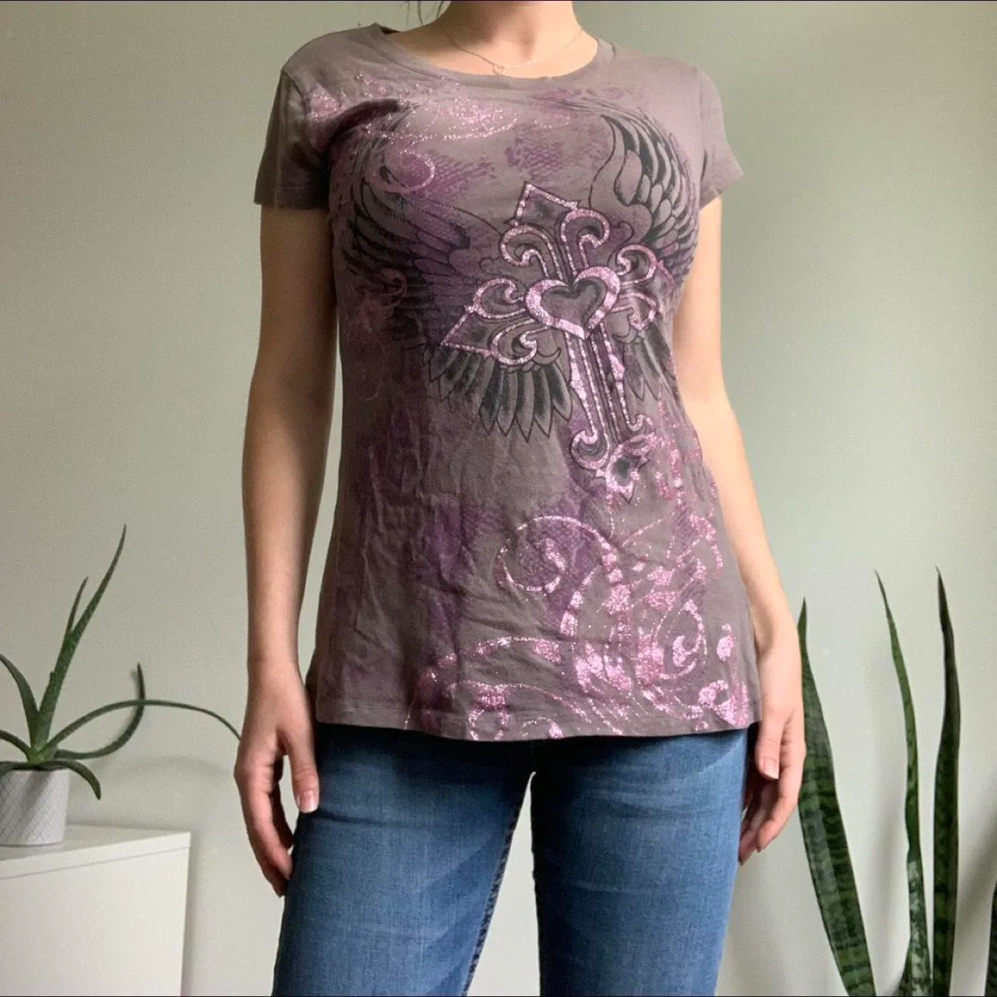 Grey T-Shirt with Winged Cross Design image indicator(4)