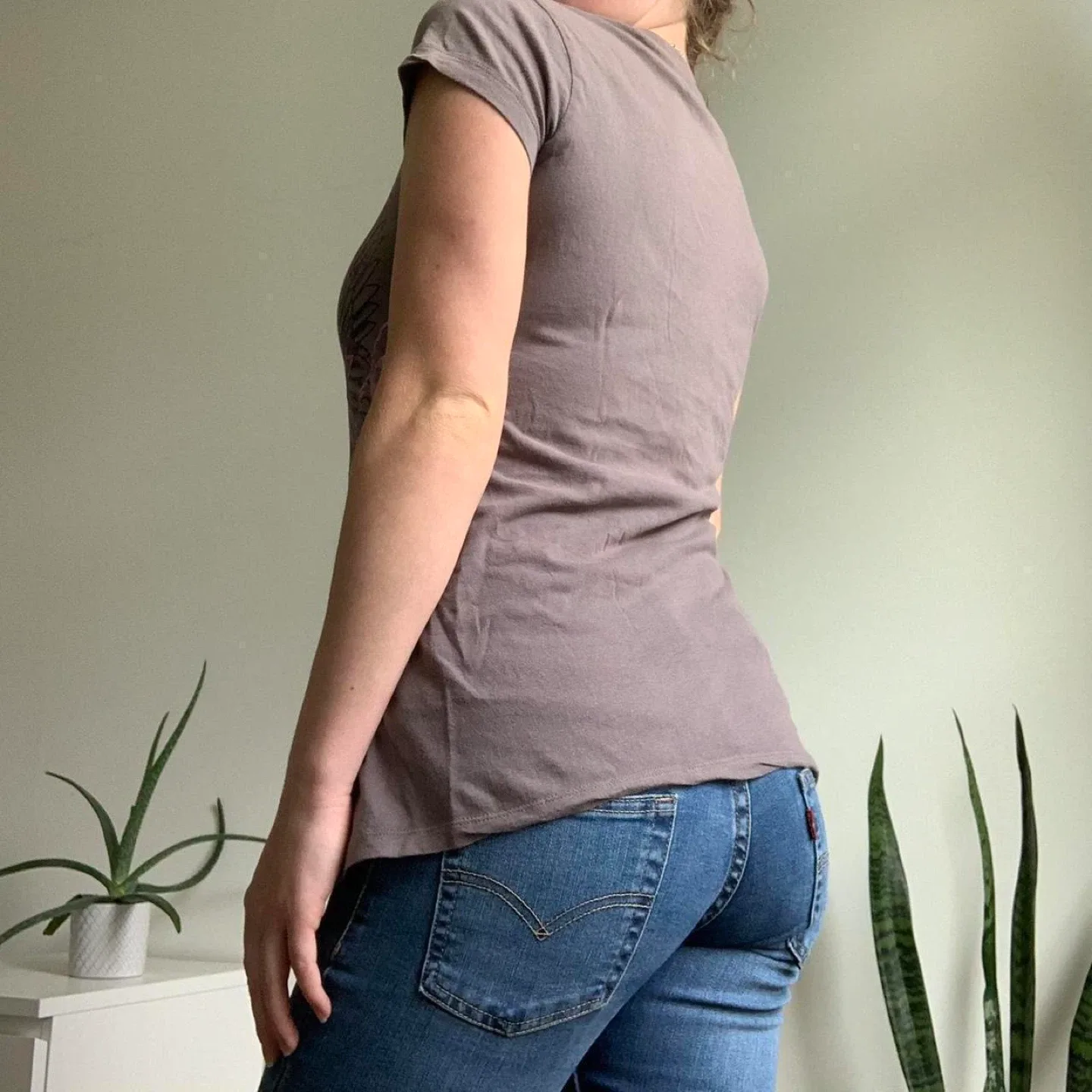 Grey T-Shirt with Winged Cross Design image indicator(3)