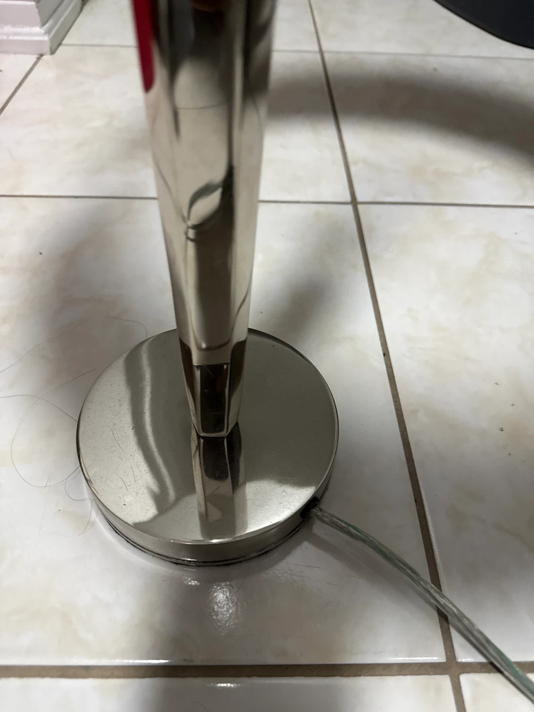 Silver Table Lamp with White Shade - photo 3