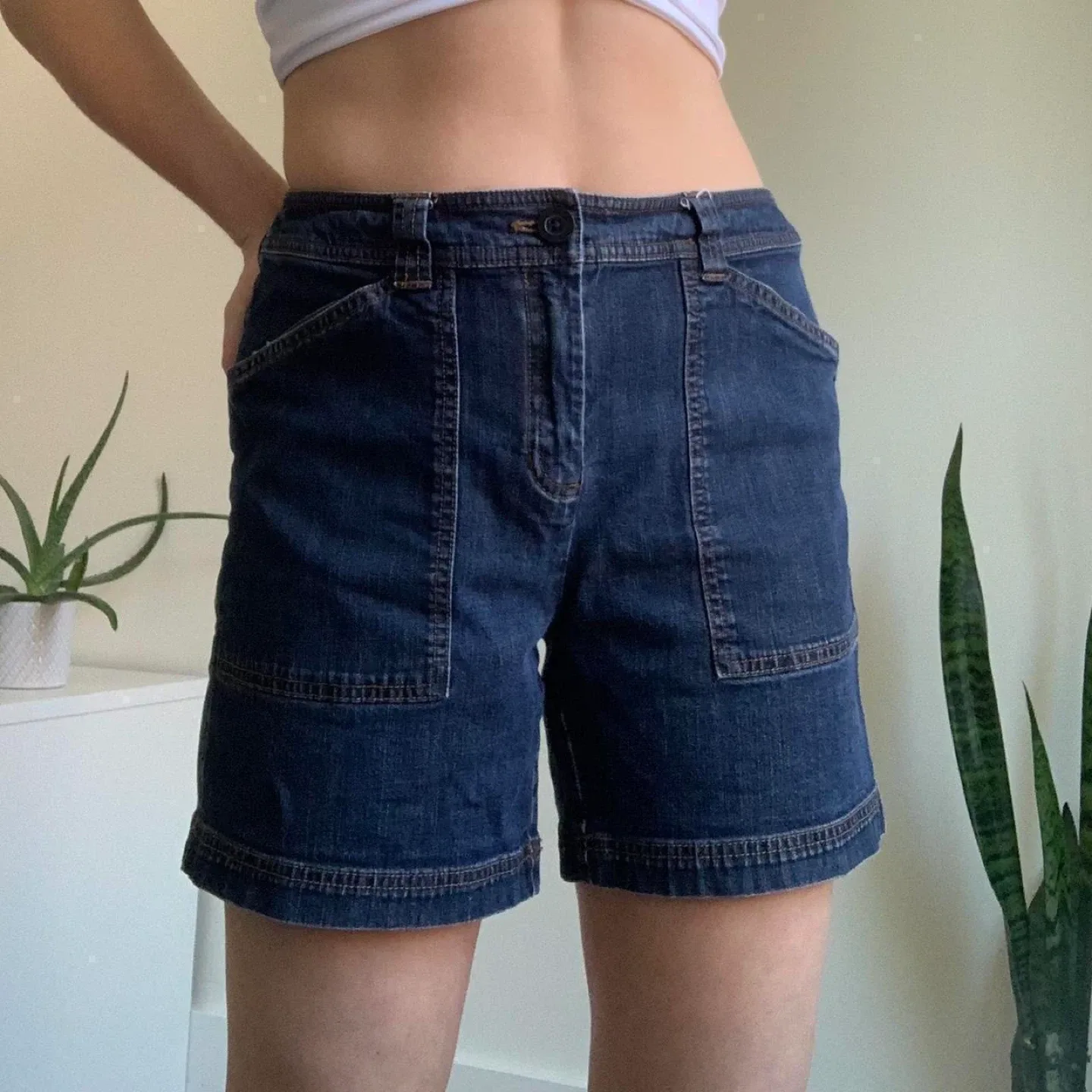 90s retro dark wash denim shorts