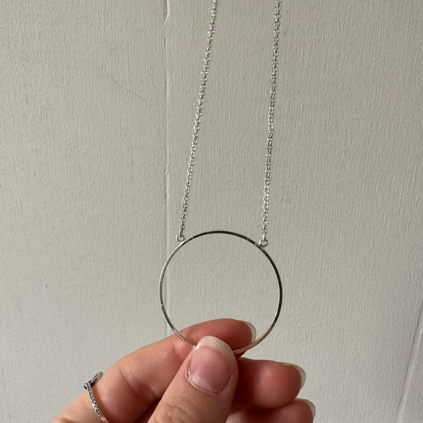 Silver Circle Pendant Necklace image indicator(6)