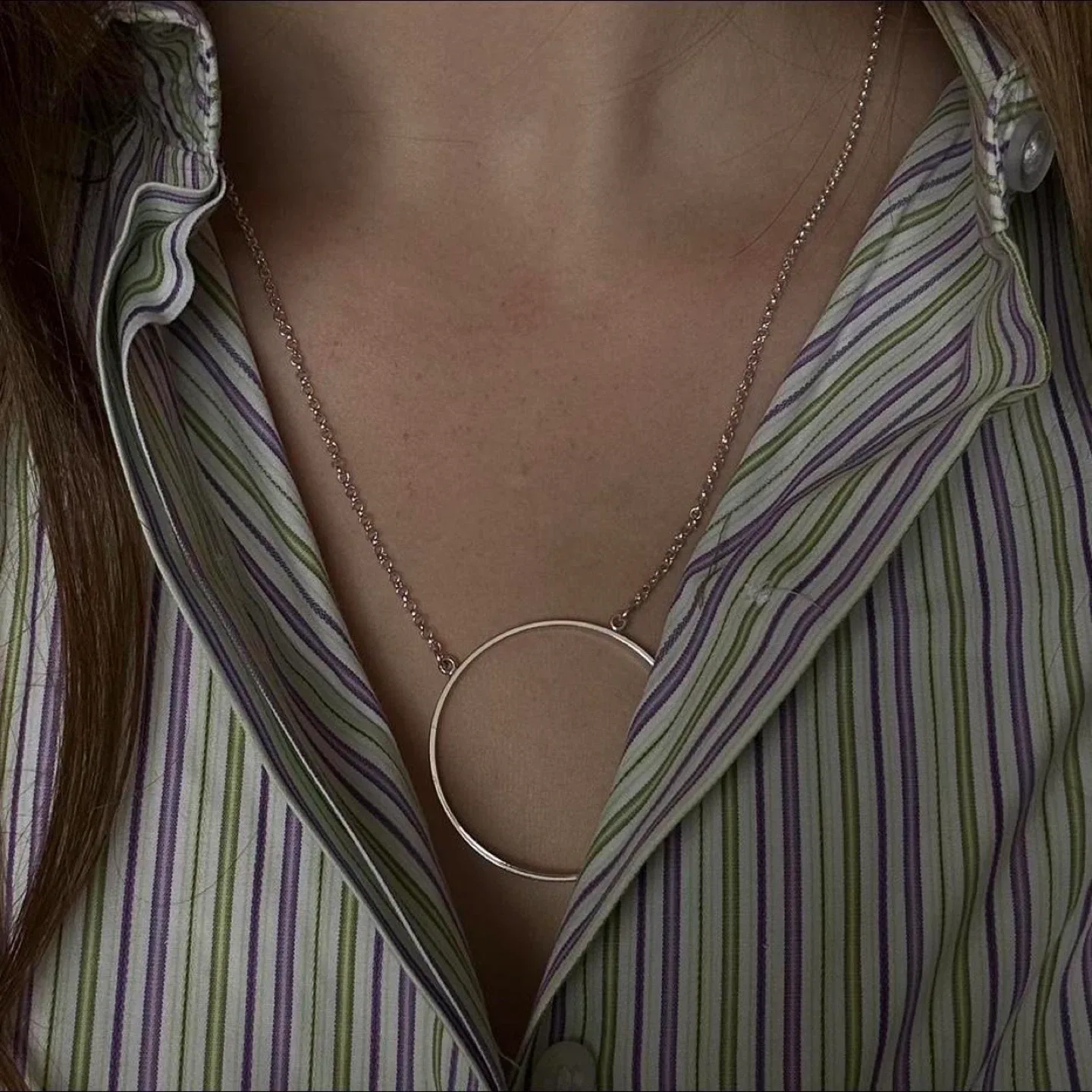 Silver Circle Pendant Necklace image indicator(3)