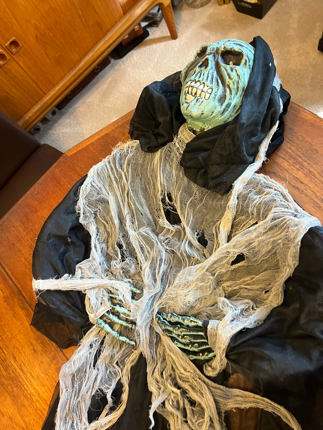 5’ Halloween Grim Reaper Decoration - photo 3
