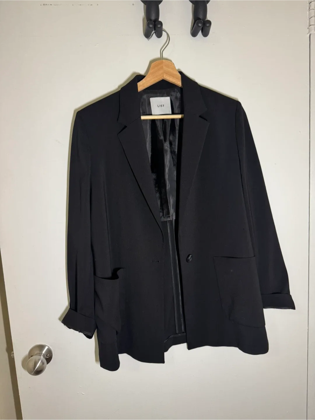 LIST Black Blazer thumbnail