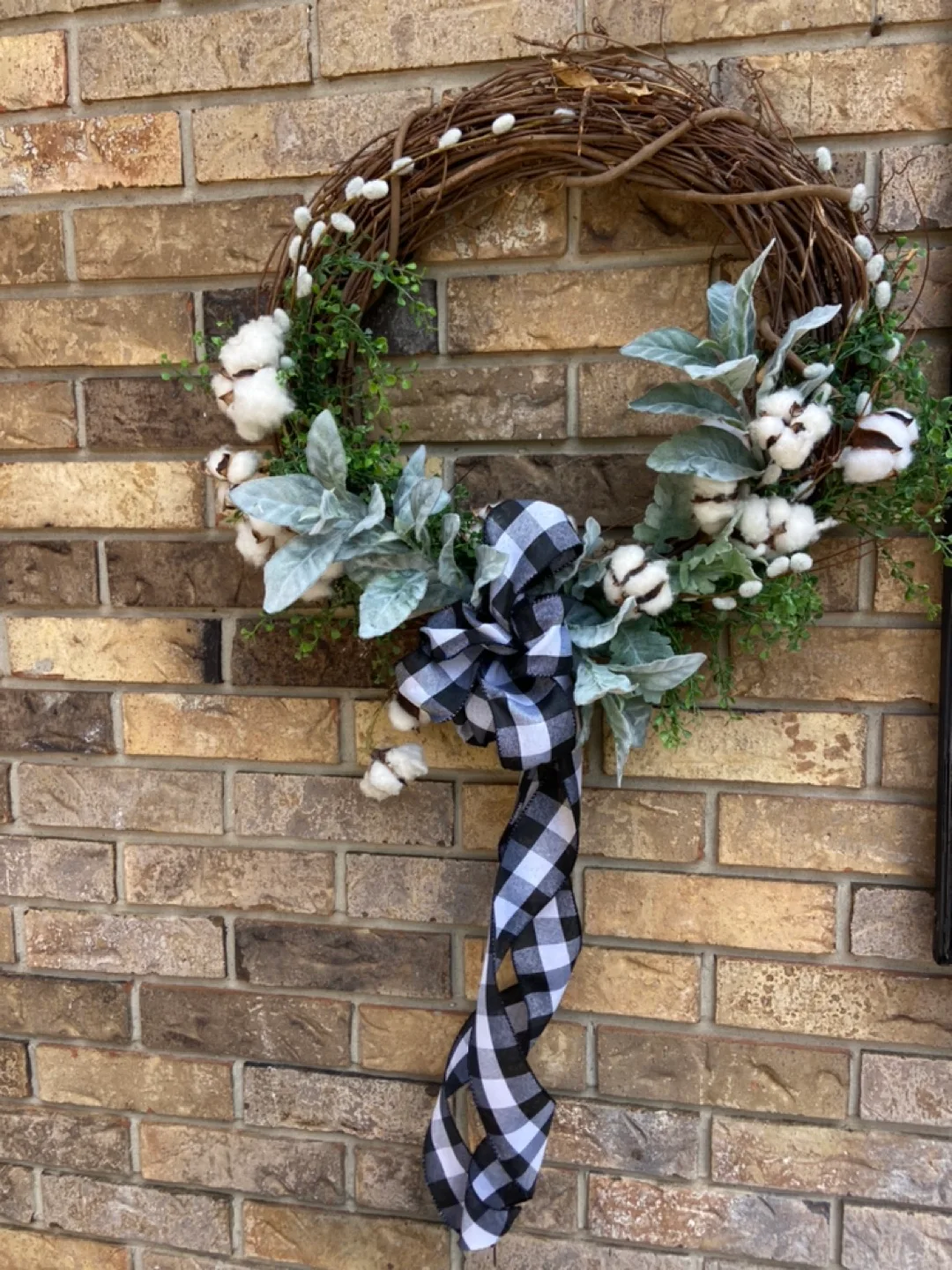 Handmade Cotton Wreath with Buffalo Check Ribbon image indicator(2)