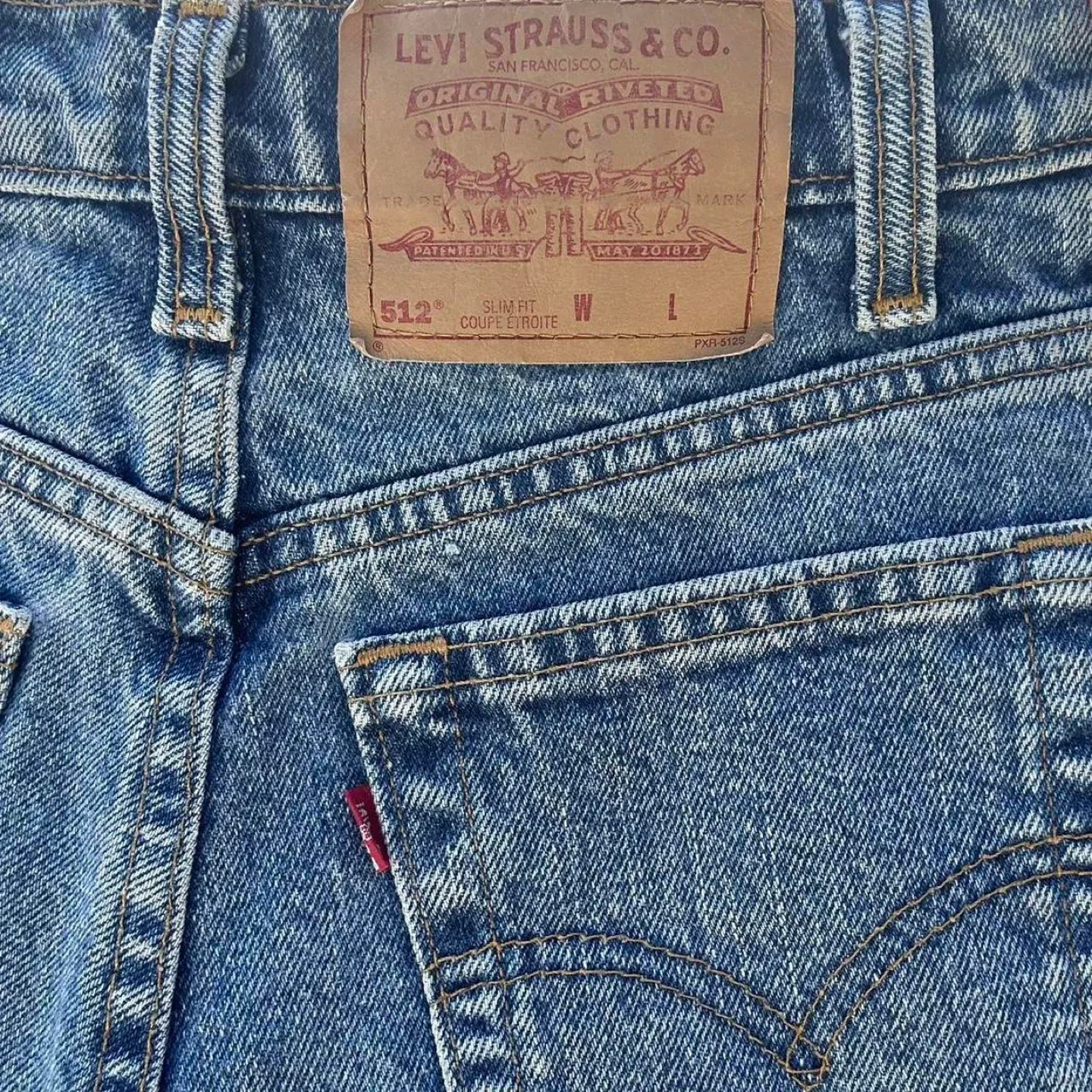 Levis 512 high waisted ripped denim shorts image indicator(5)