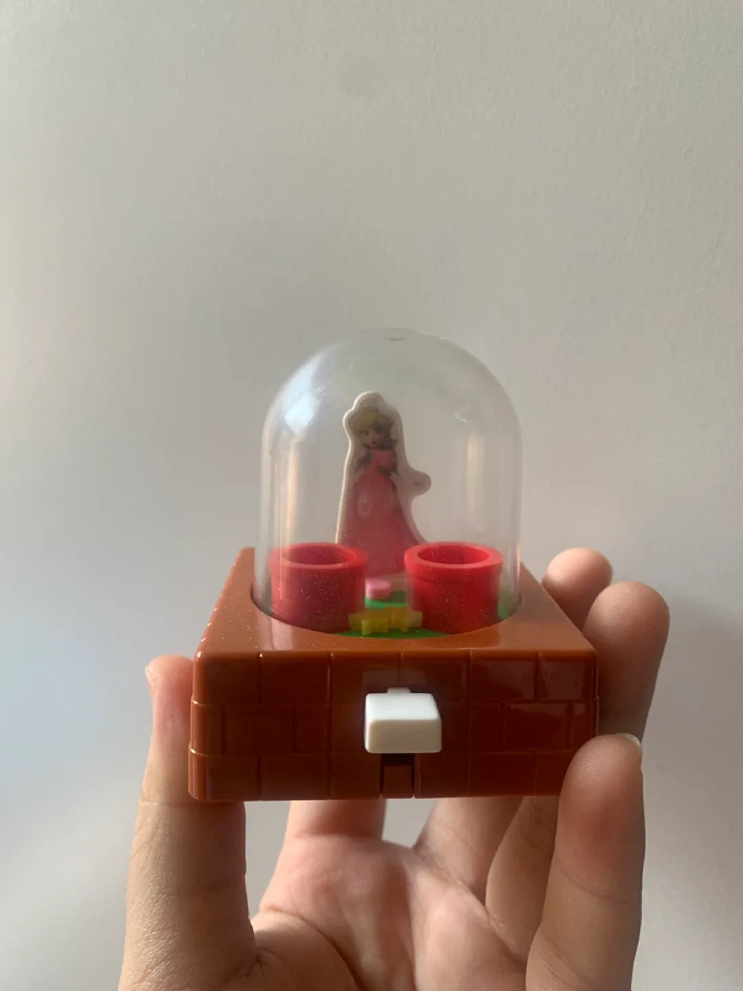 🥕Princess Peach Mario Snow Globe thumbnail