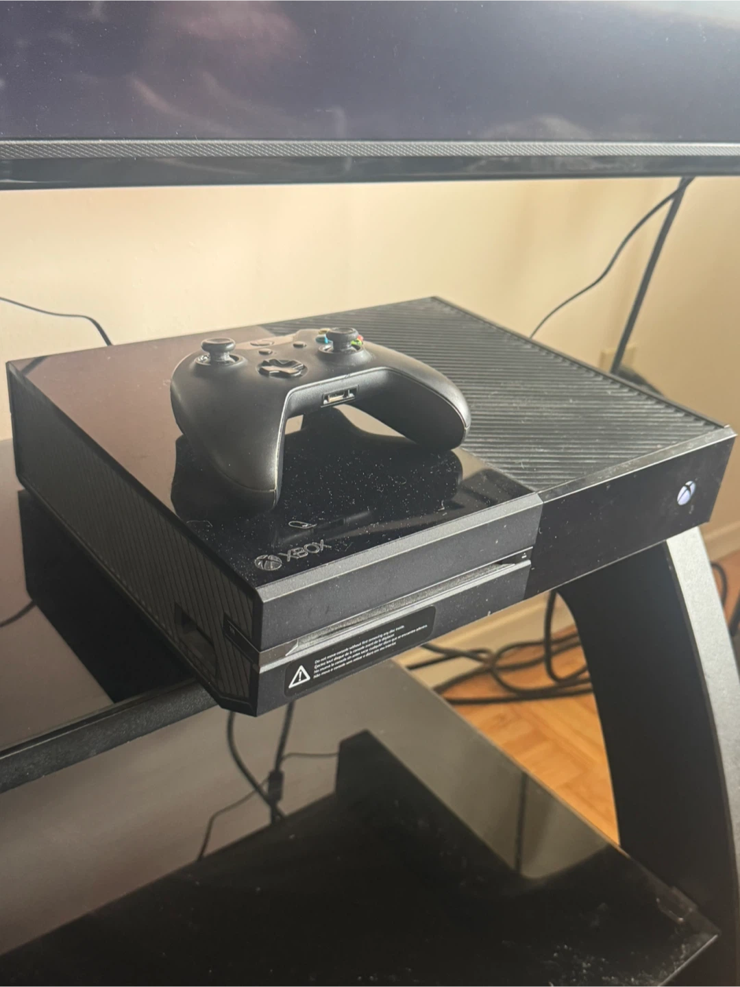 Xbox One 500GB + controller