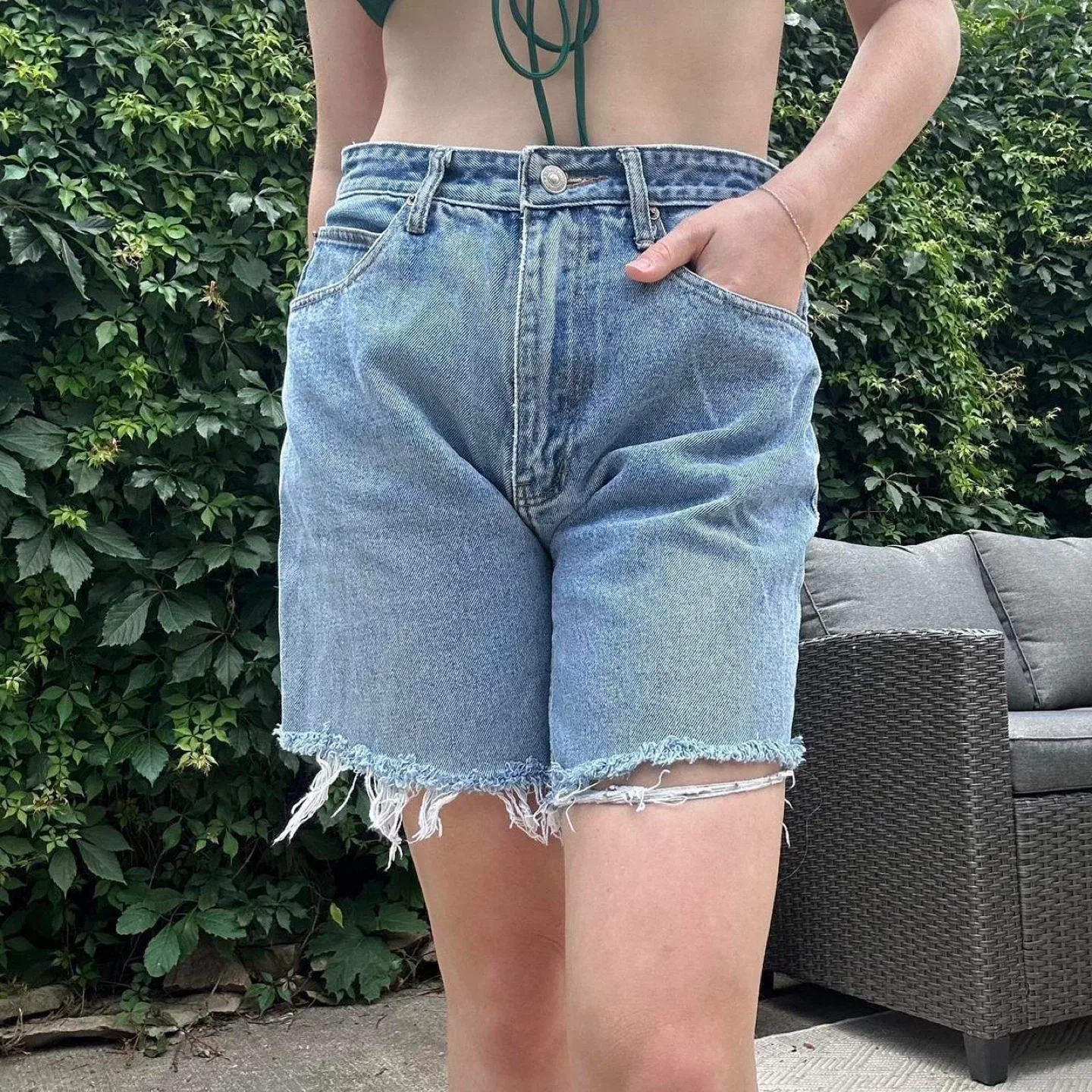 Vintage 90s long distressed denim shorts image indicator(5)