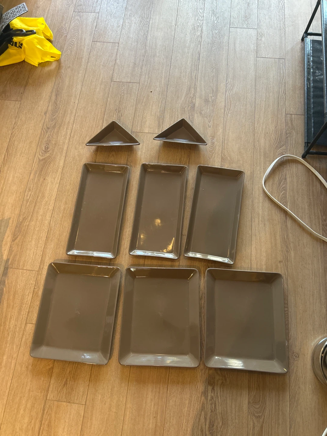 Set of 7 Brown Dishes - Plates and Bowls