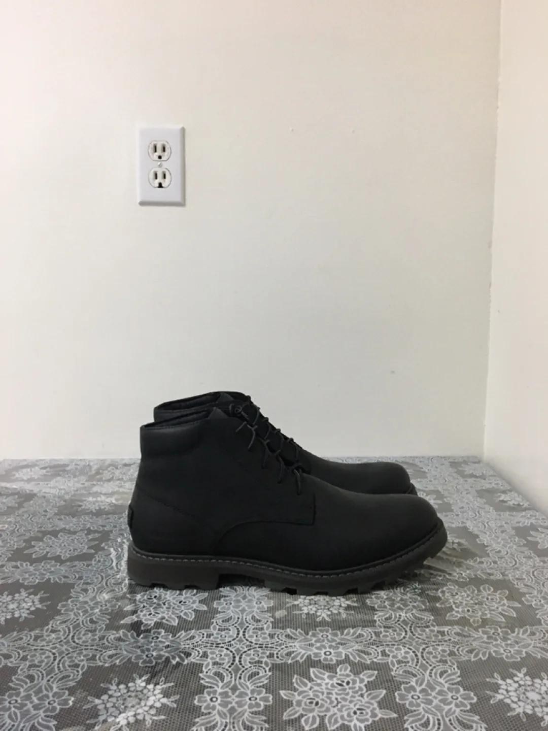 Sorel Black Leather Ankle Boots Size 10 image indicator(2)