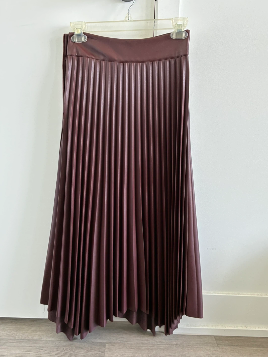 Zara Burgundy Pleated Faux Leather Skirt