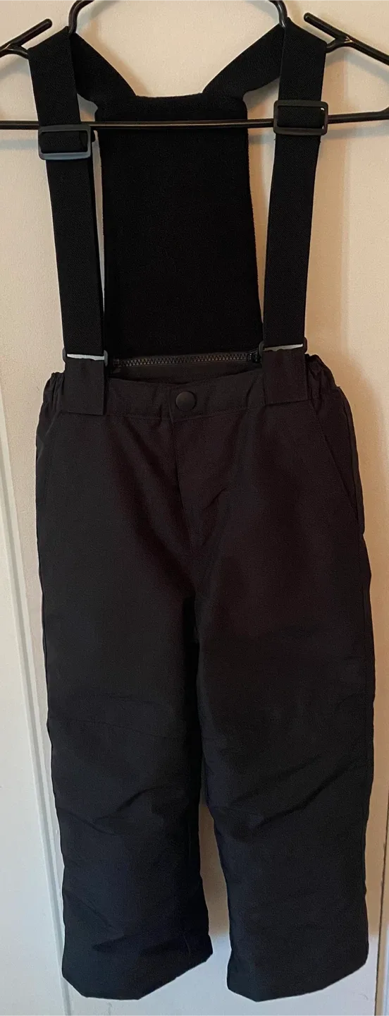 NEW- Kids snow pants - Size 6 thumbnail