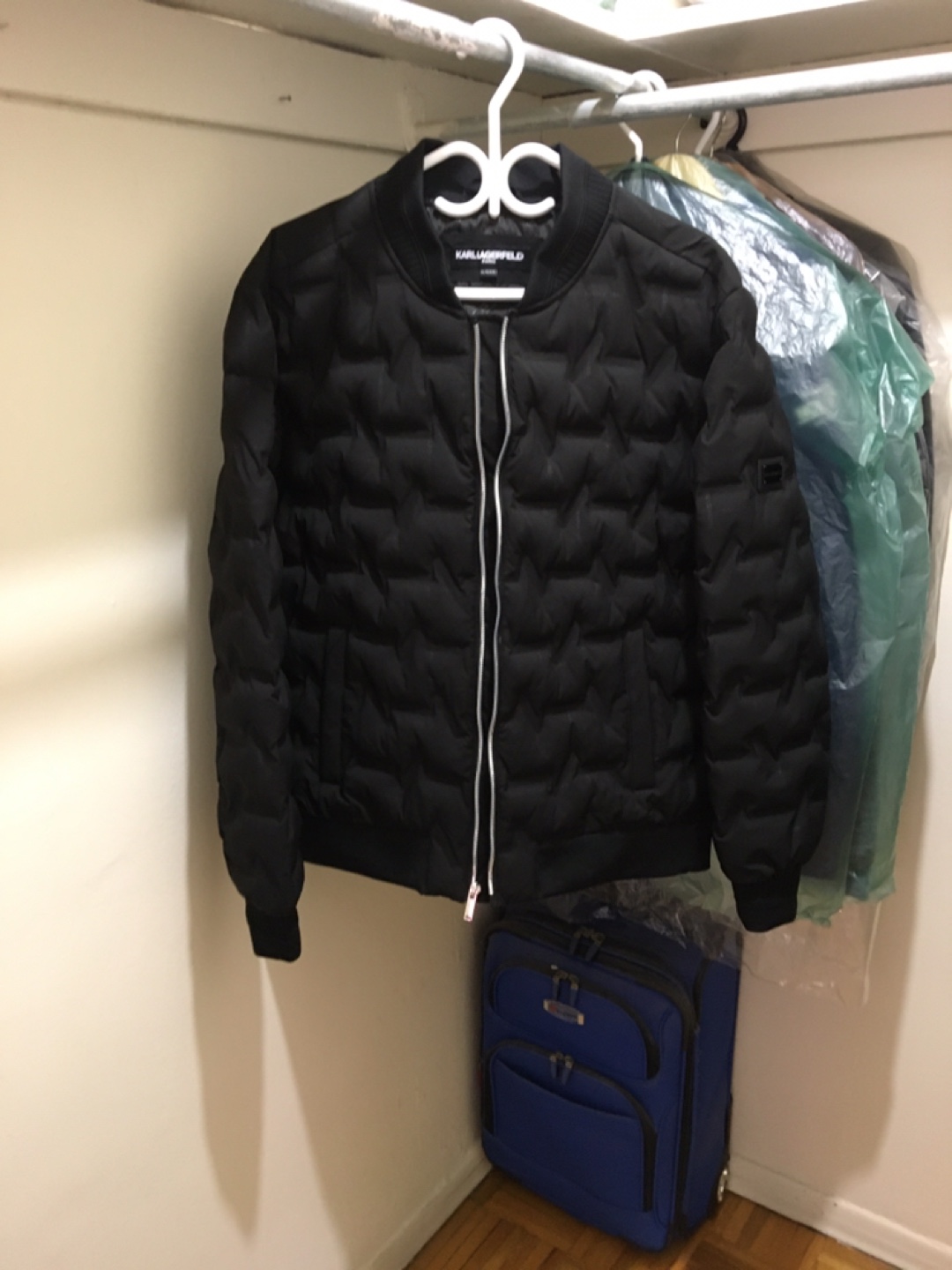 Karl Lagerfeld Paris Black Puffer Bomber Jacket - photo 3