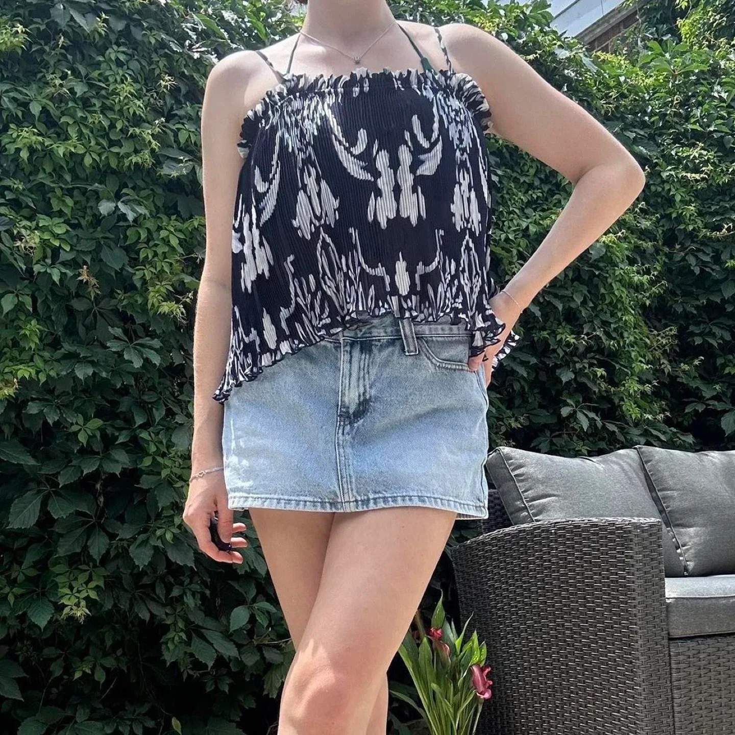 Navy blue print cami top image indicator(3)