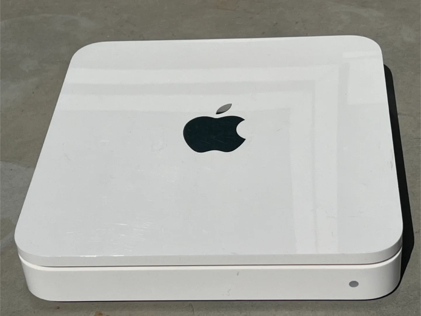 Apple AirPort Time Capsule (A1409) • 2 TB • Tested & Working 🥕 image indicator(3)