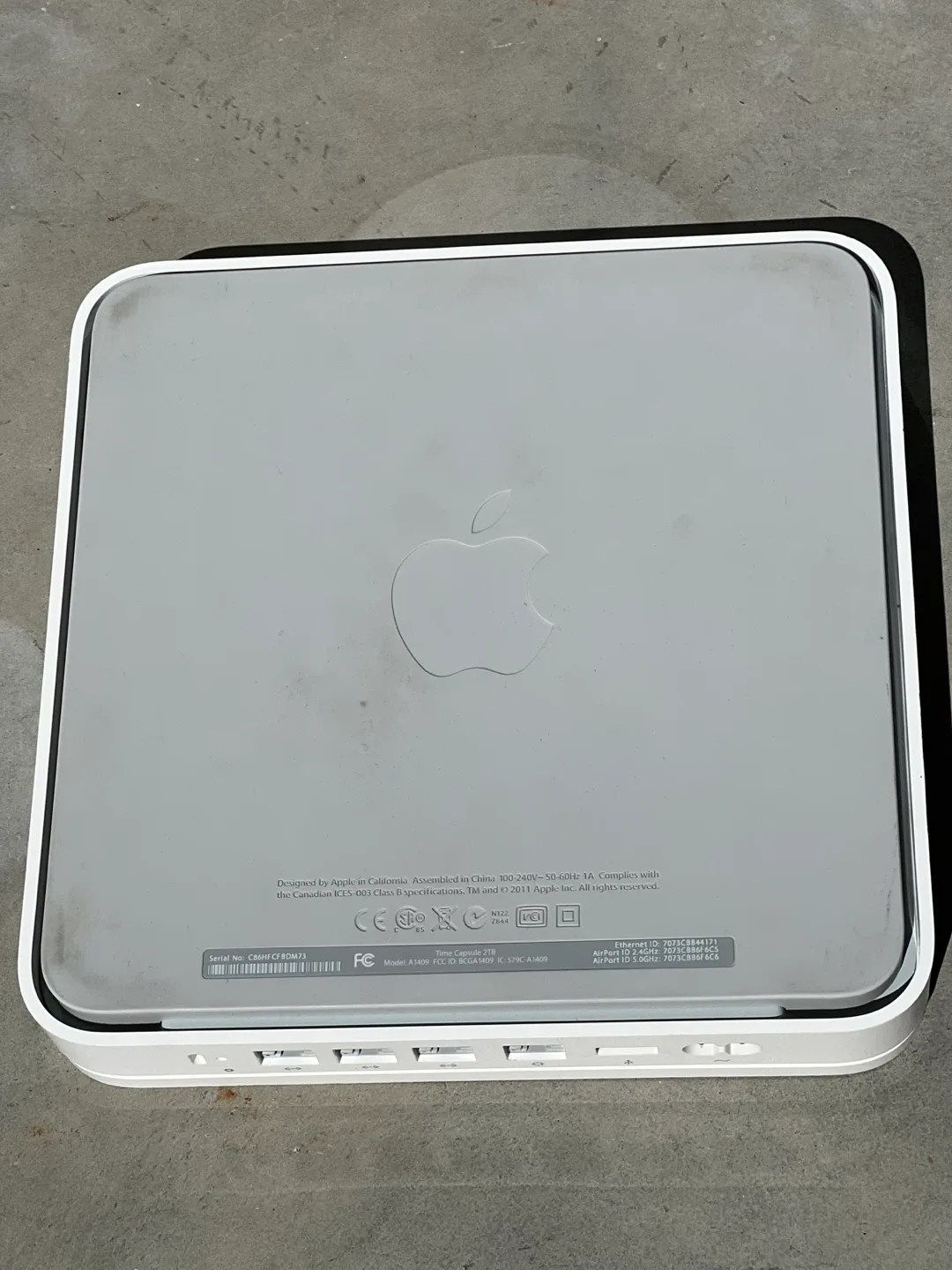 Apple AirPort Time Capsule (A1409) • 2 TB • Tested & Working 🥕 image indicator(2)