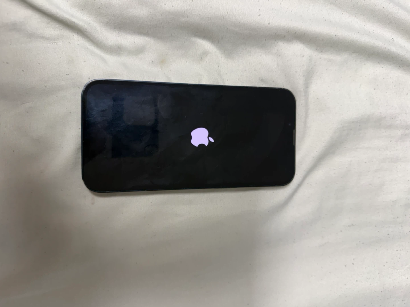 Apple iPhone 13 - Black - photo 2
