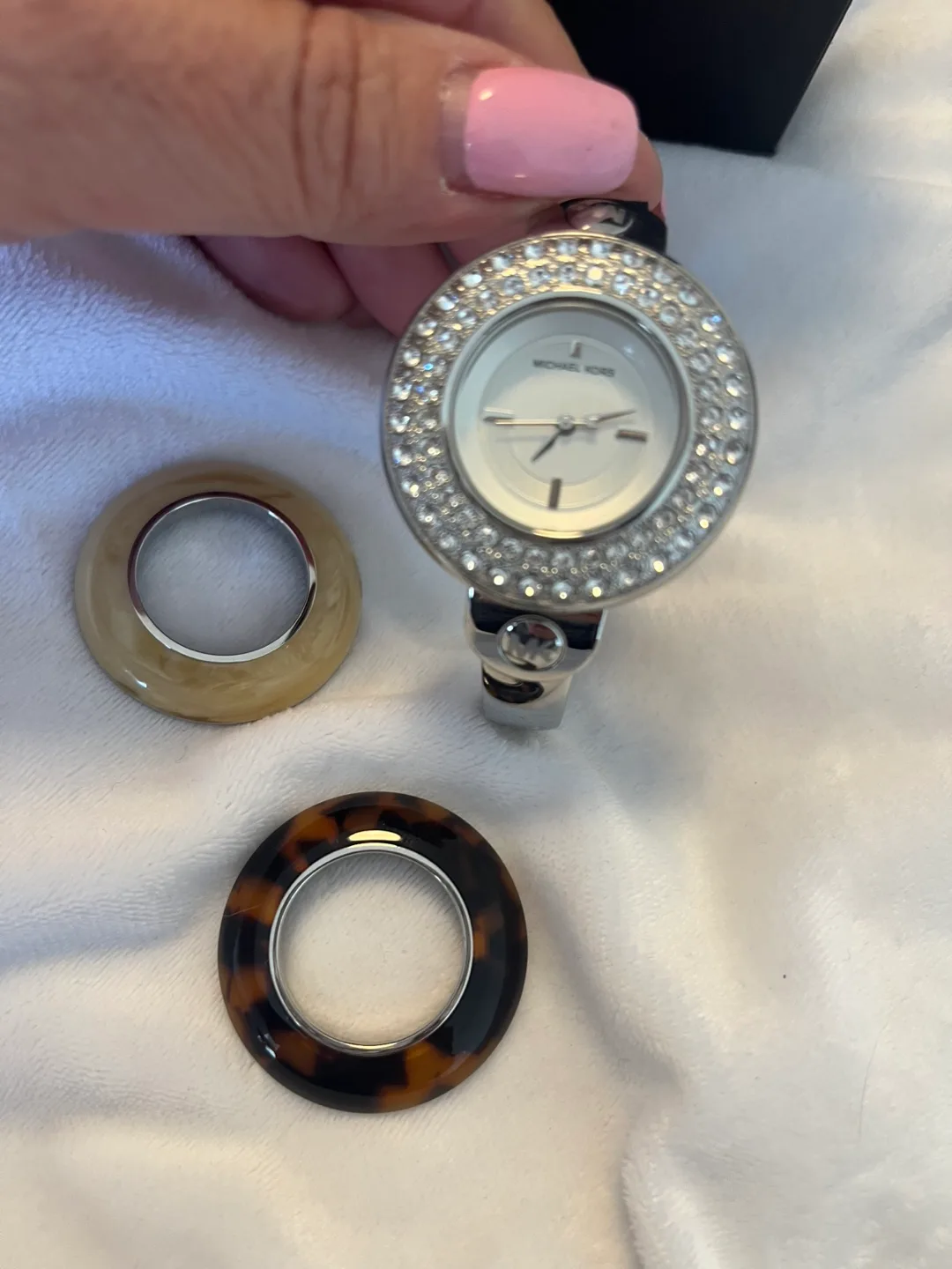 Michael Kors Watch with Interchangeable Bezels image indicator(4)