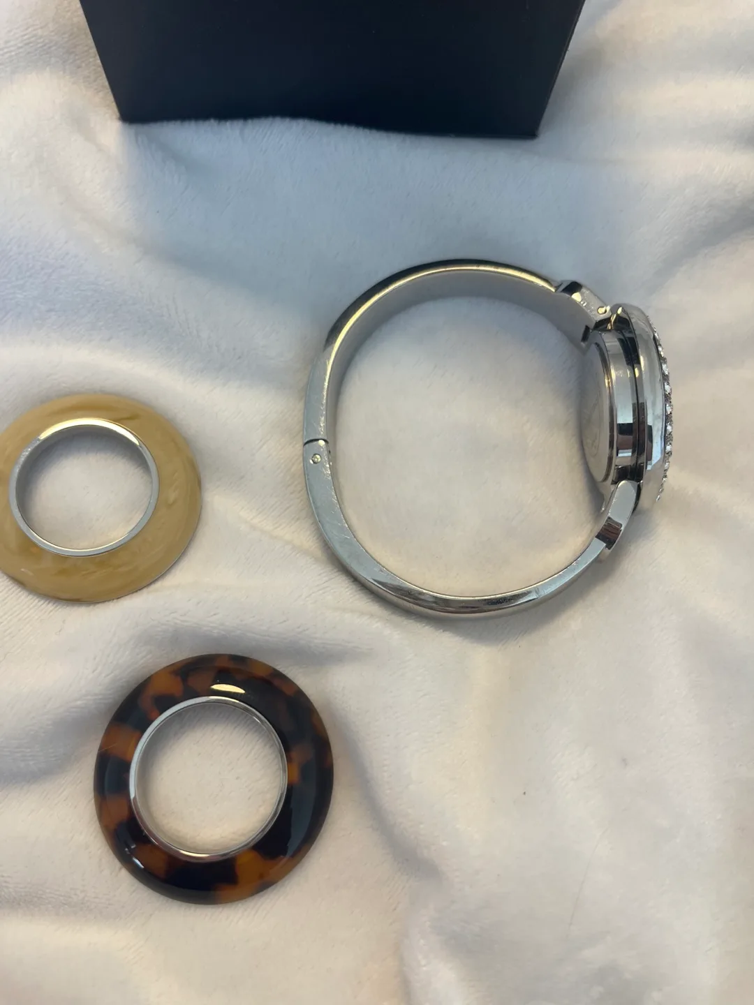 Michael Kors Watch with Interchangeable Bezels image indicator(3)