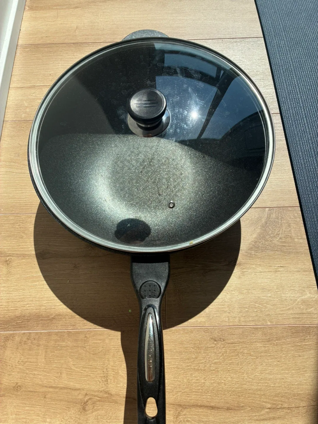 Maplewood Wok with Lid thumbnail