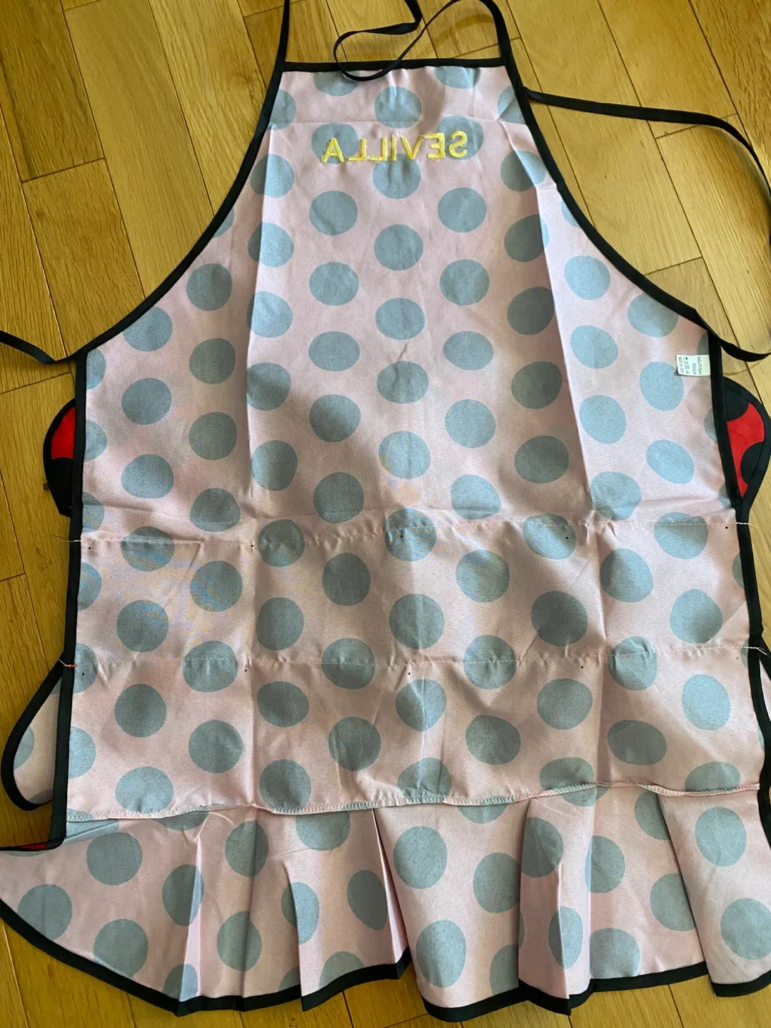 Sevilla Polka Dot Apron🥕 image indicator(2)