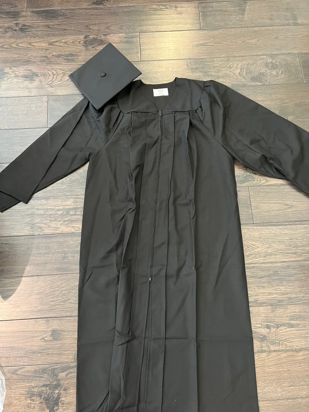🥕OSBO Graduation Gown - Fits 5'9"-5'11", Size 54 thumbnail