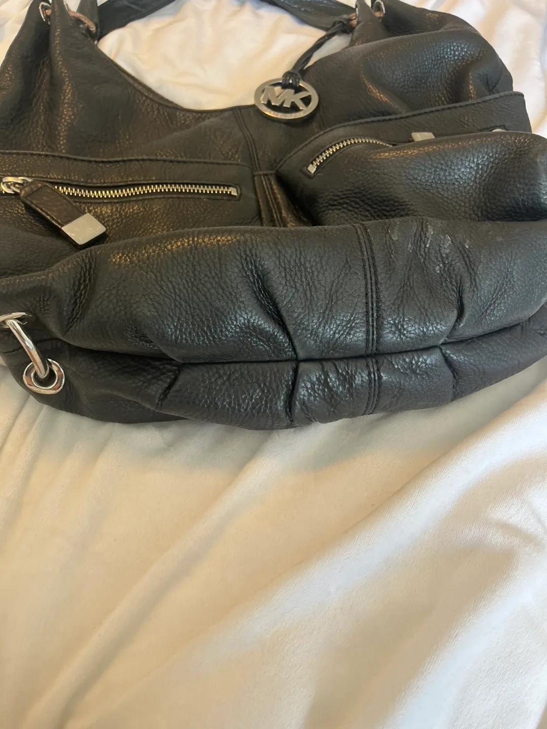 Michael Kors Black Leather Shoulder Bag image indicator(3)