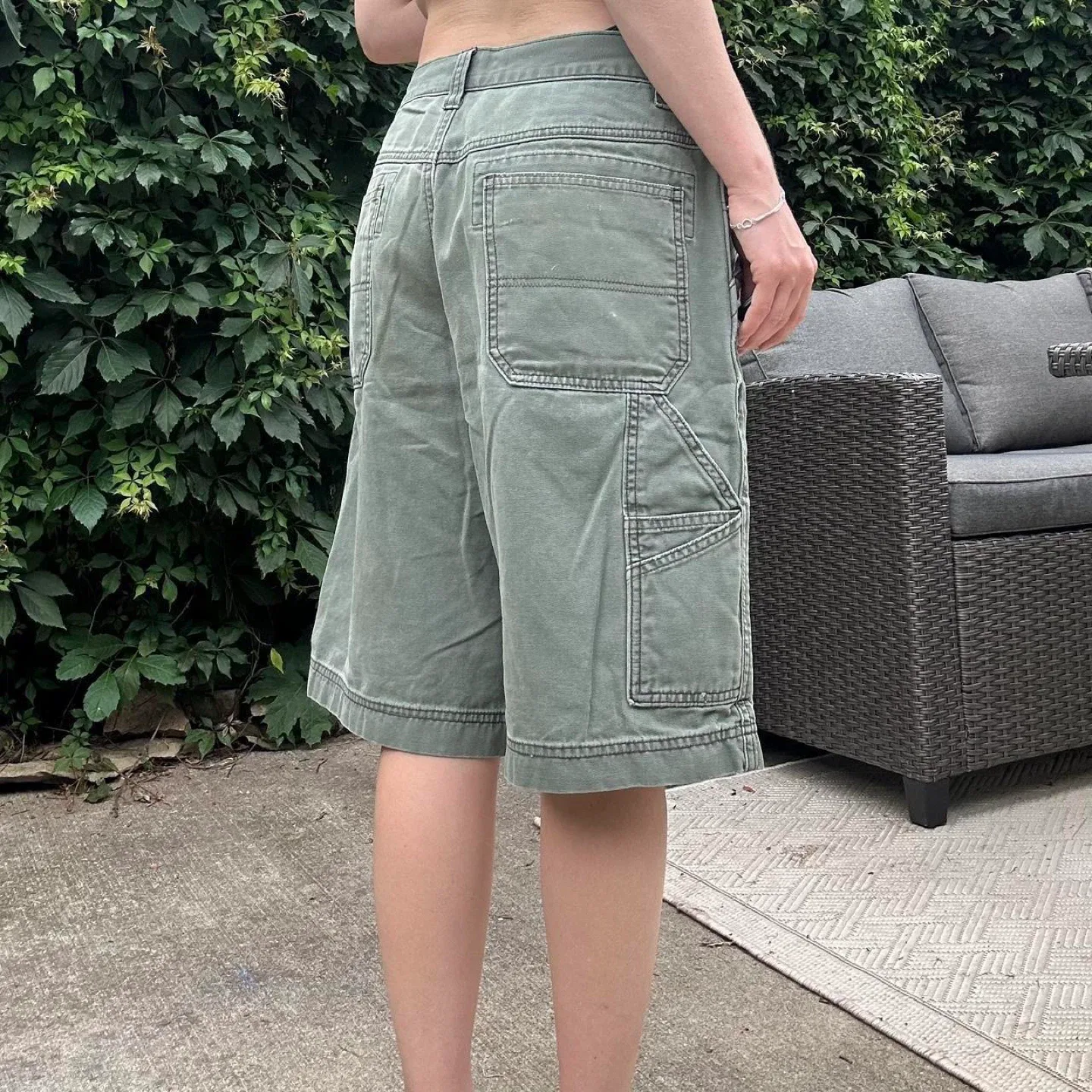 Green Carpenter Shorts image indicator(6)