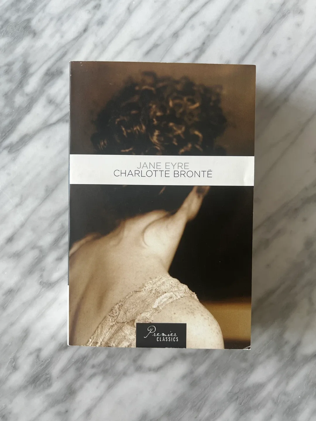 Jane Eyre by Charlotte Brontë thumbnail