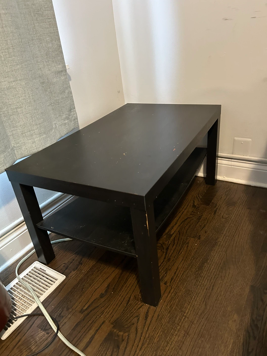Black Coffee Table with Shelf 🥕