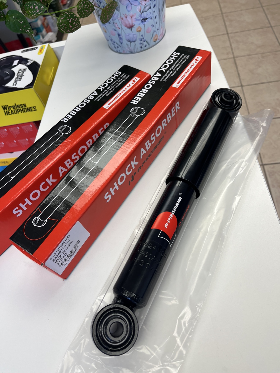Rear Shock Absorber - Toyota/Lexus - photo 3