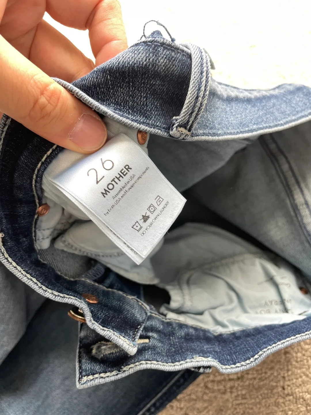 MOTHER Denim Jeans image indicator(8)