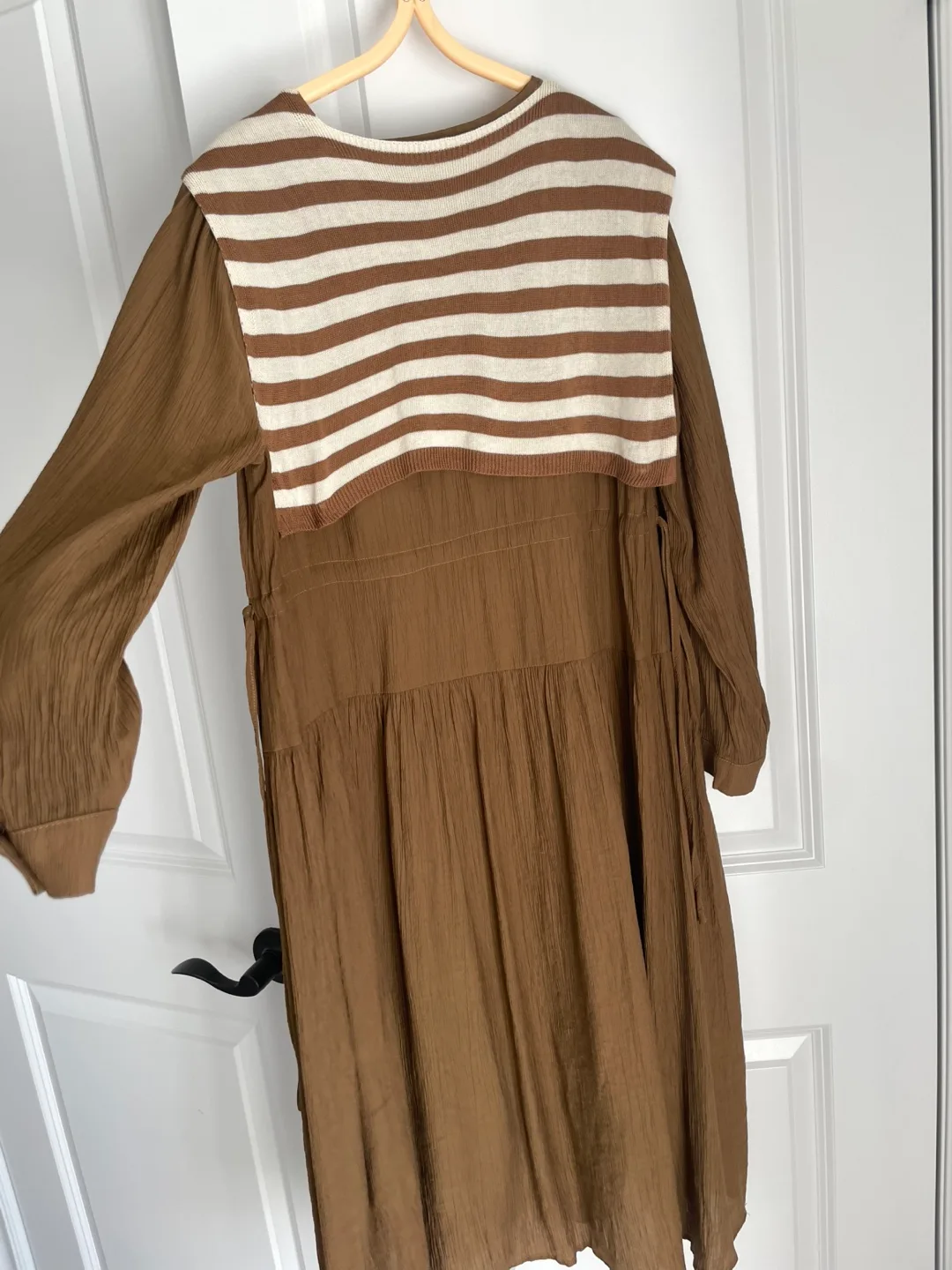 Brown Dress with Striped Collar image indicator(6)