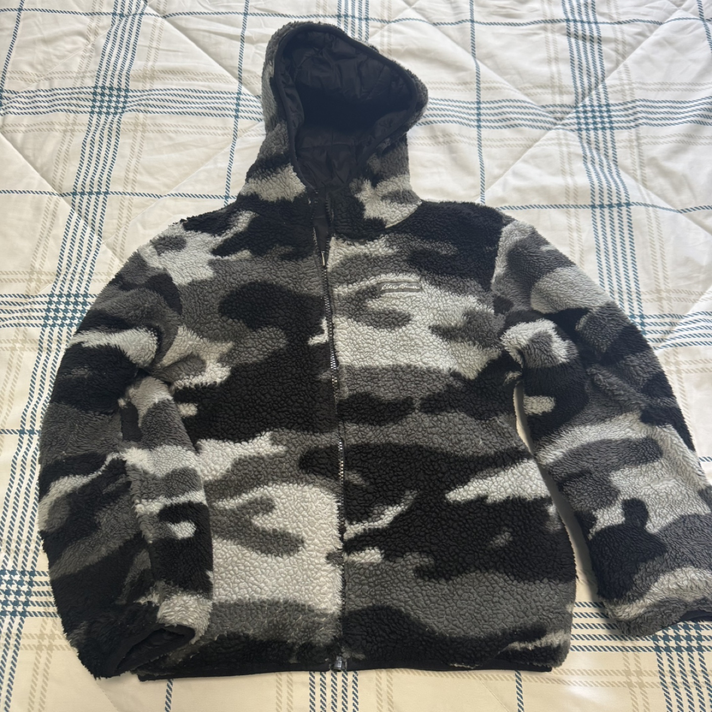 Eddie Bauer Reversible Puffer Jacket - Black - photo 2