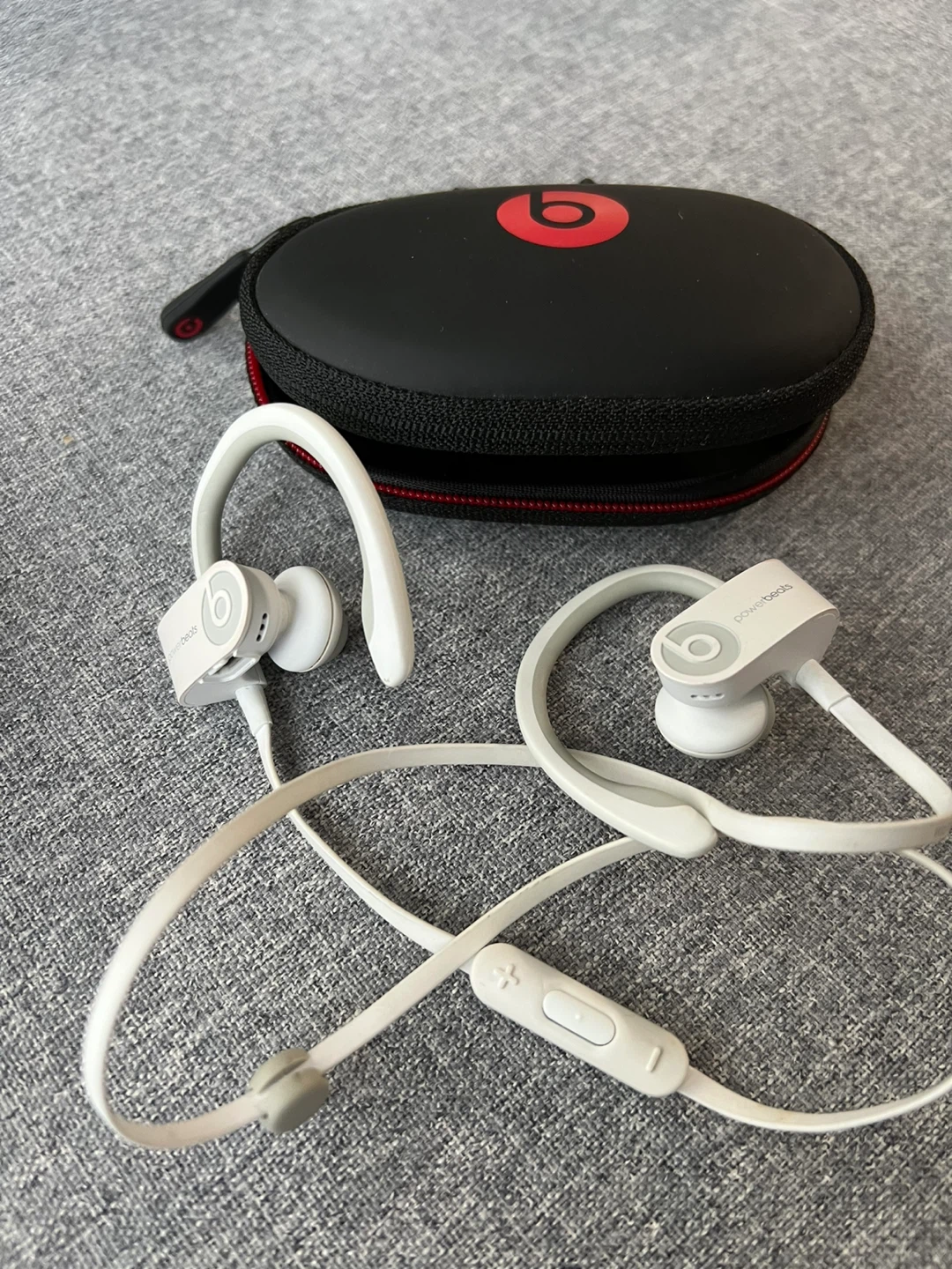 Powerbeats White Wireless Earbuds