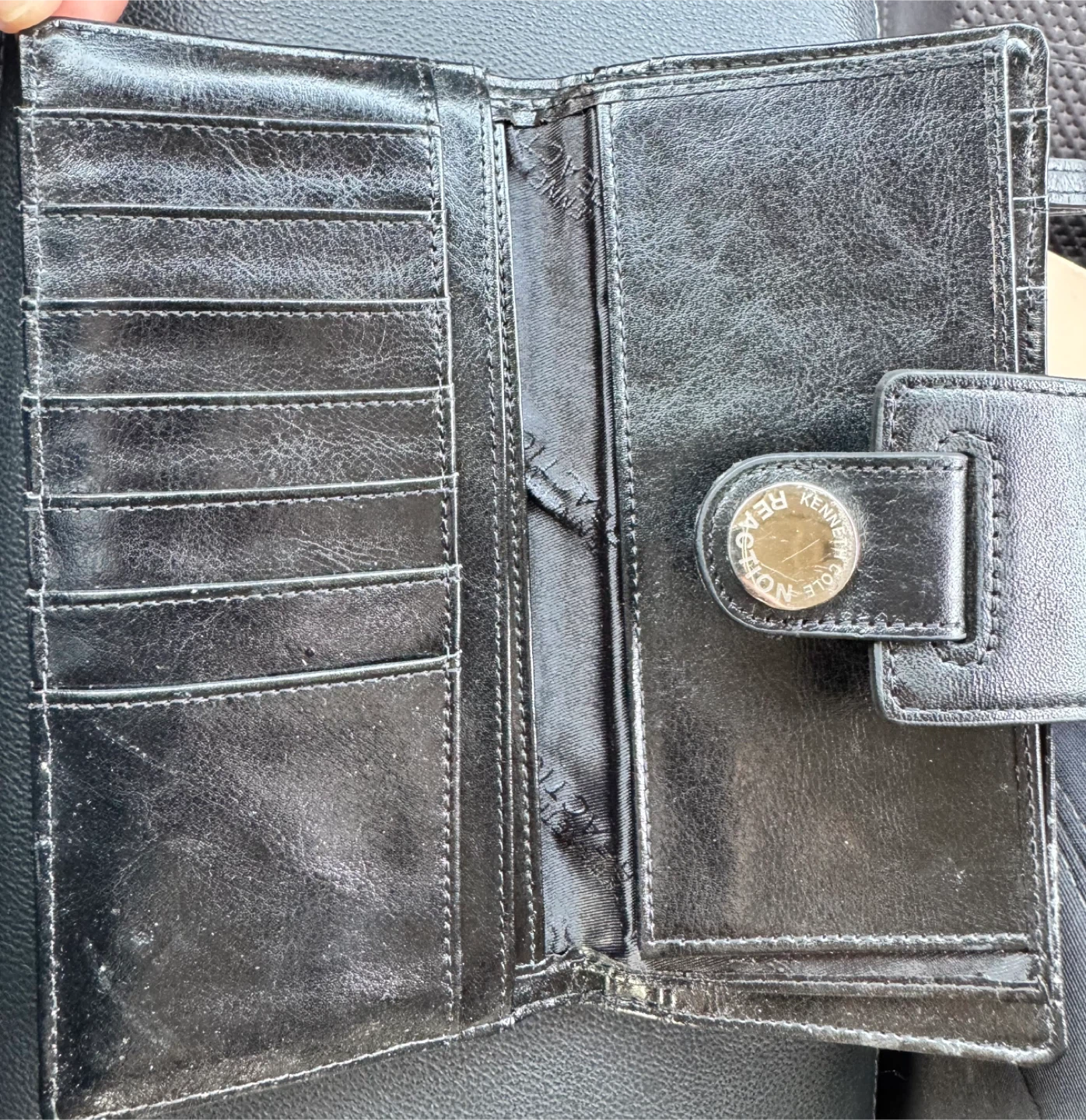 Kenneth Cole Reaction Black Leather Wallet - photo 4