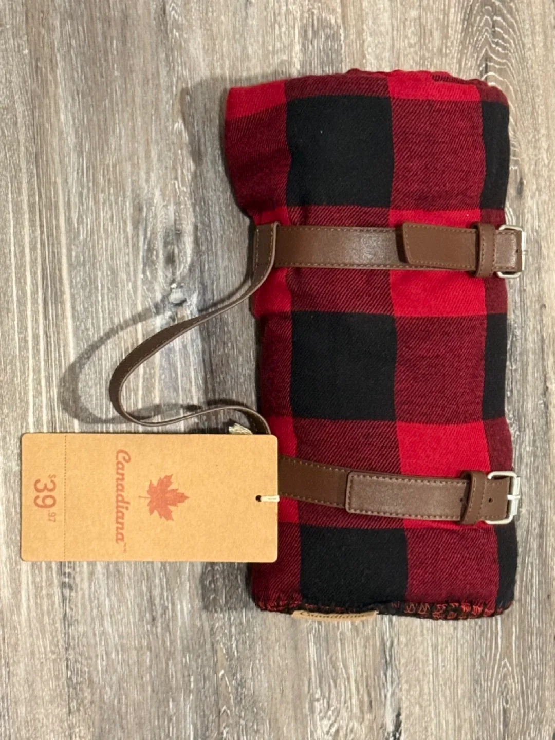 Canadiana Buffalo Plaid Throw - Red & Black thumbnail