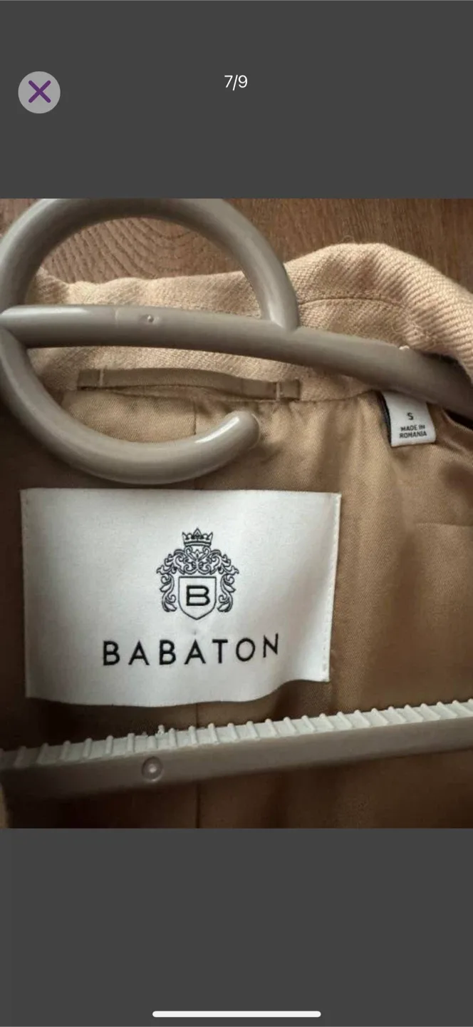 Aritzia Babaton Figure Coat Size Small *Worn Once* image indicator(7)