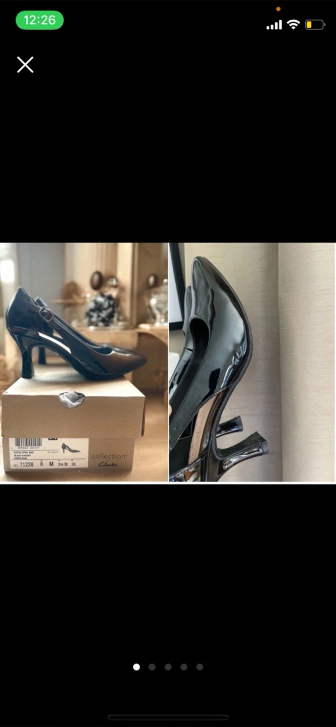 🥕Clarks Black Patent Heels - Size 6 - photo 2