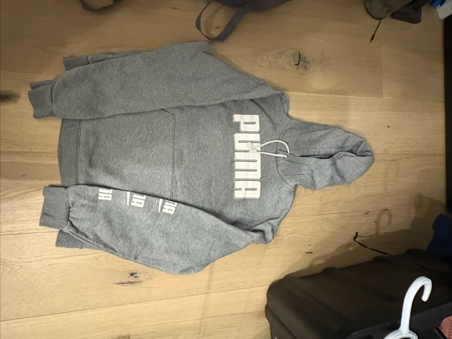 Puma Grey Hoodie - Size M image indicator(2)