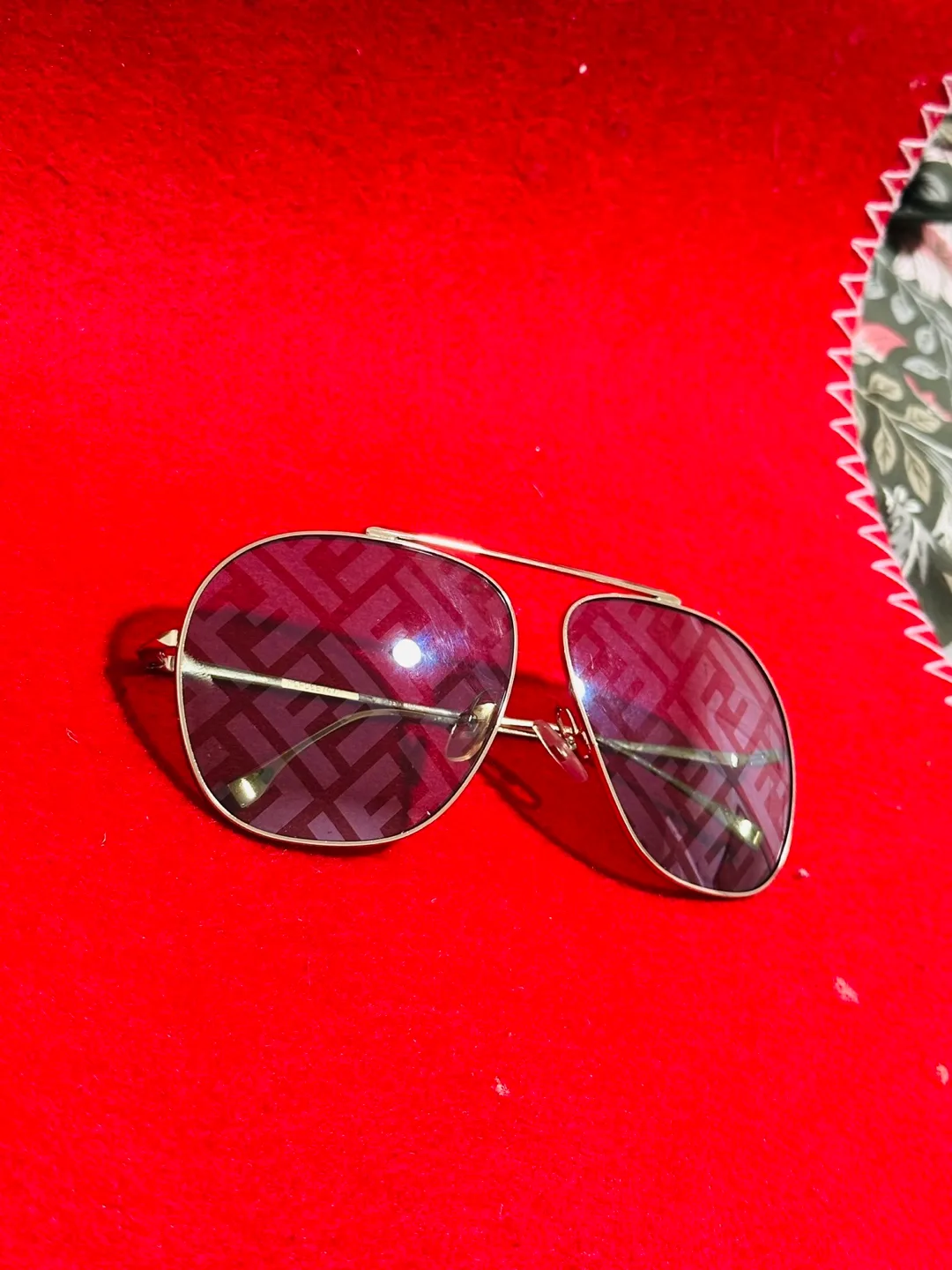 Fendi Sunglasses image indicator(3)