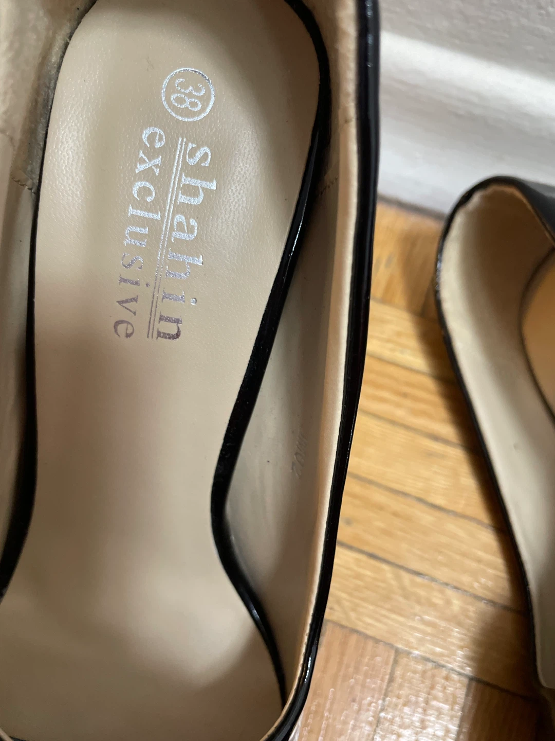 Shahin Exclusive Black Heels - Size 38 - photo 3