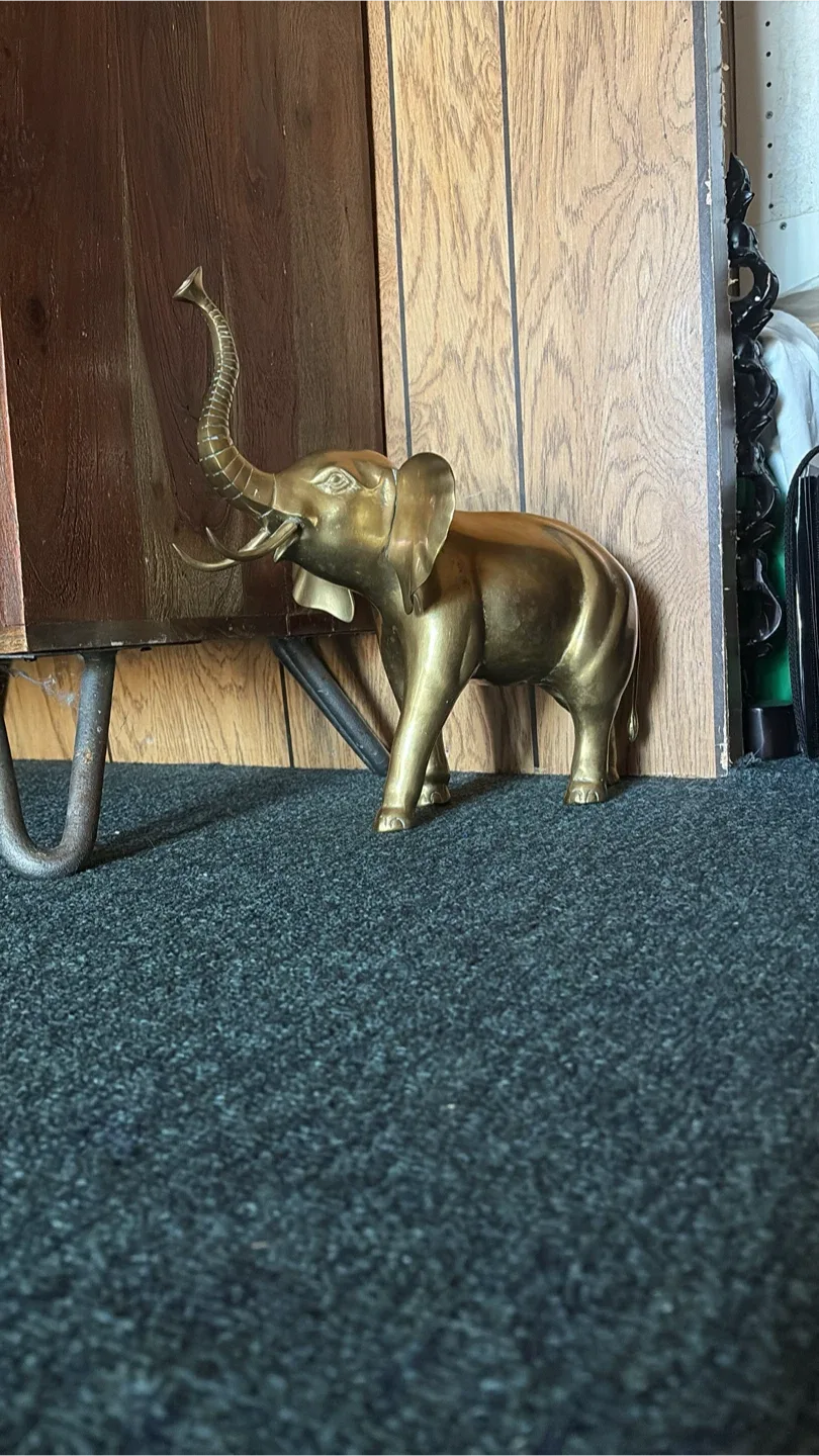 Vintage Brass Elephant Figurine image indicator(4)