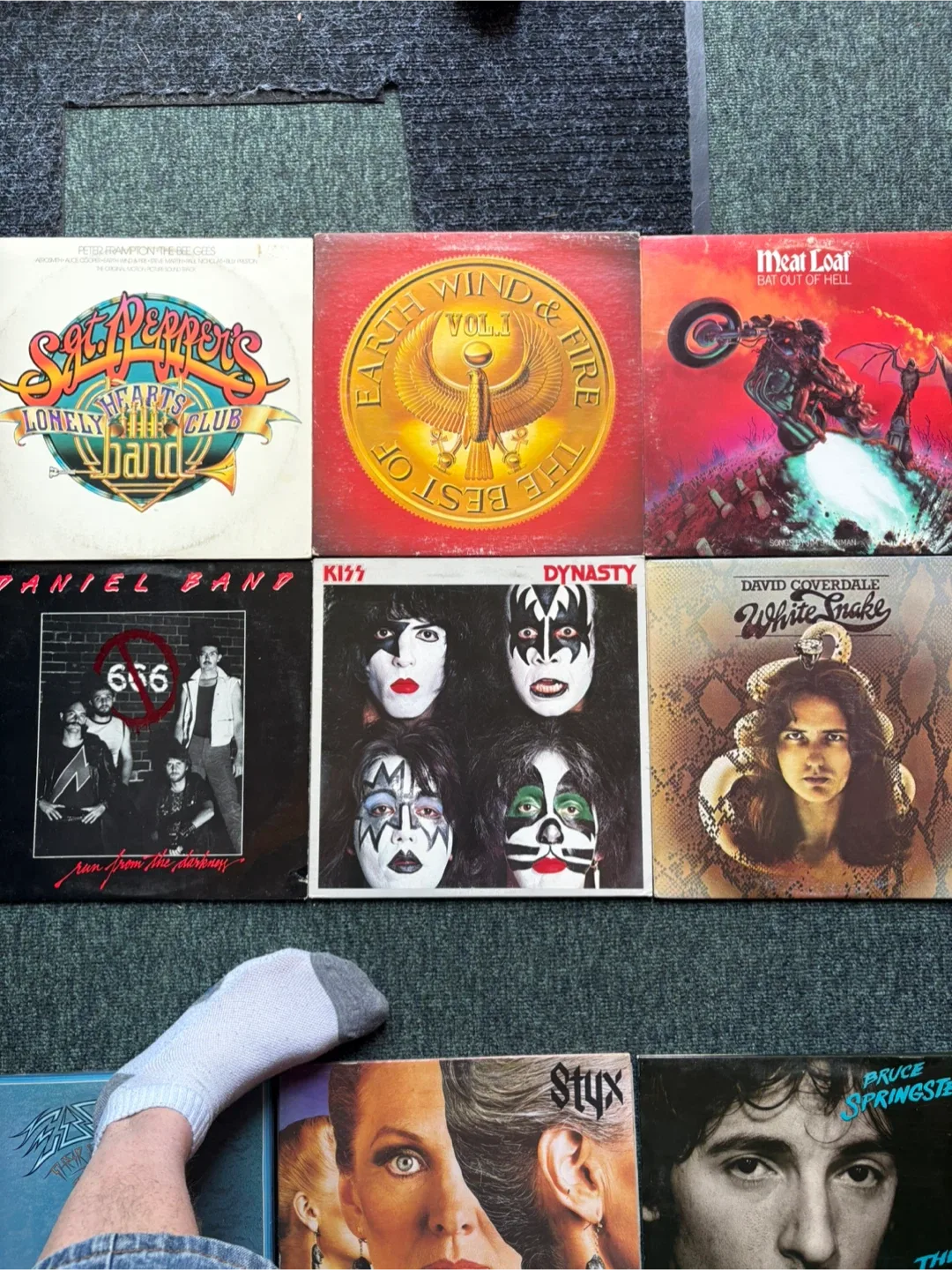 Mixed Lot of Classic Rock Vinyl Records image indicator(5)