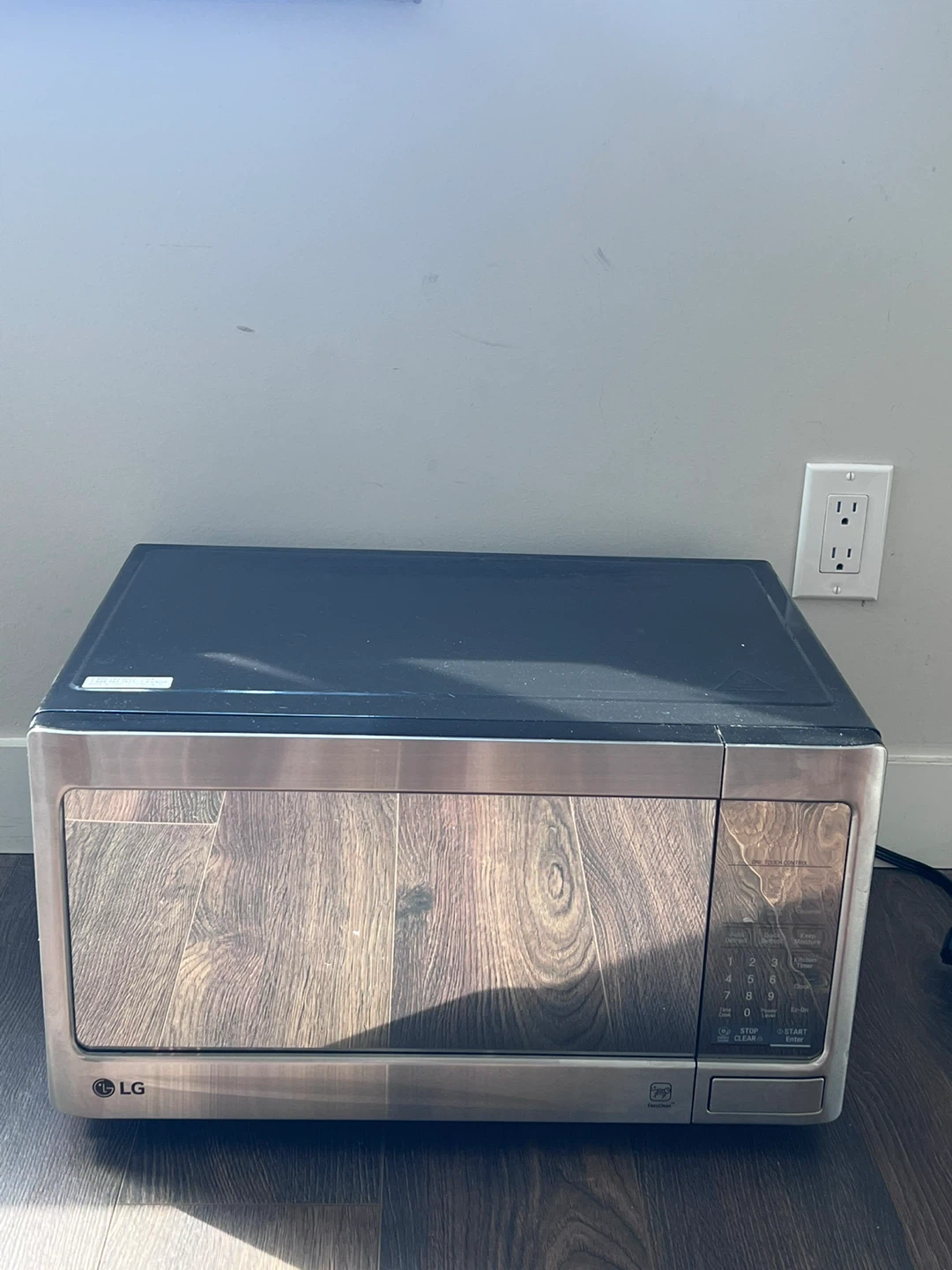 LG Microwave Oven
