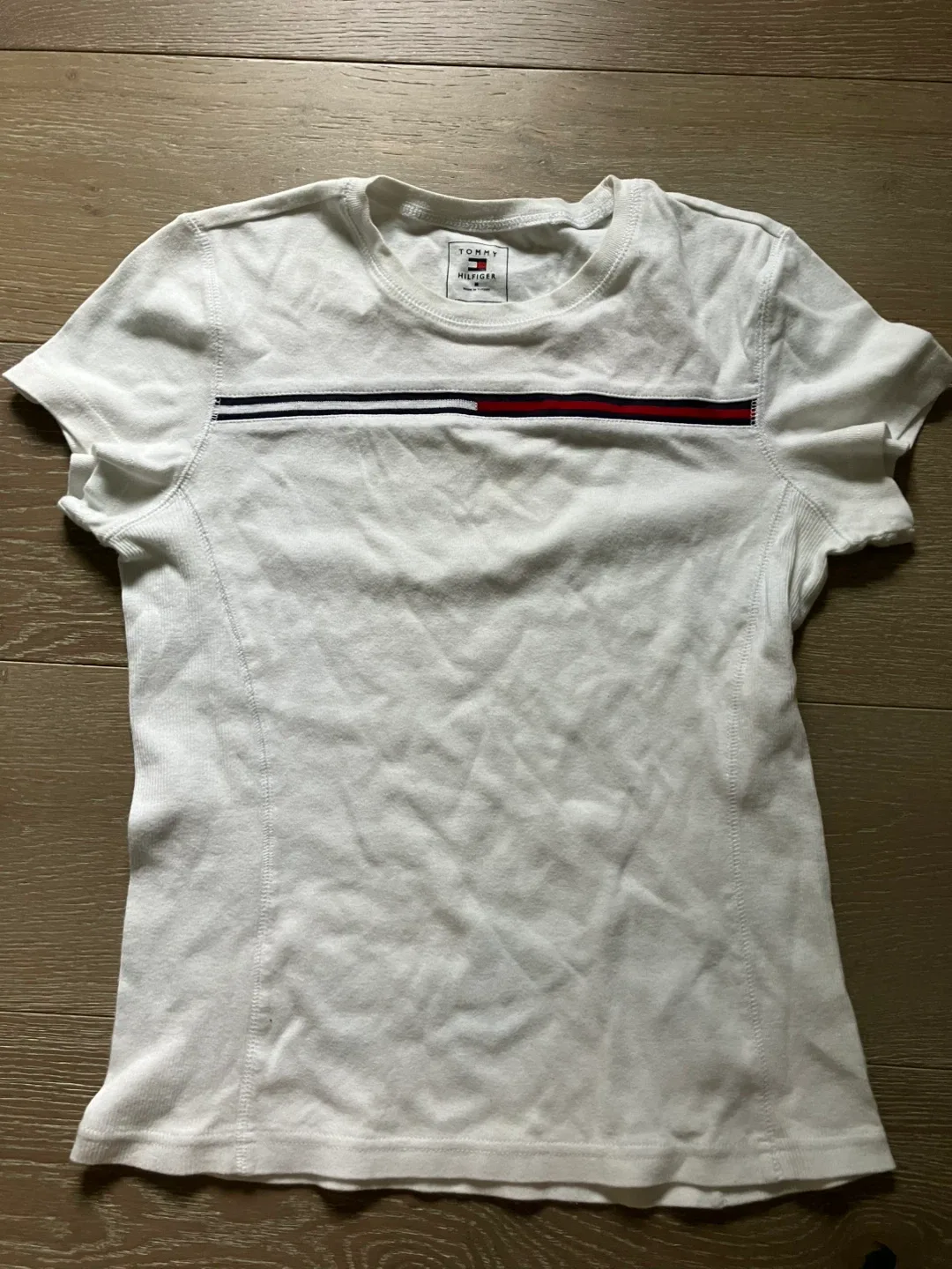 Tommy Hilfiger White T-Shirt top clothing sale thumbnail
