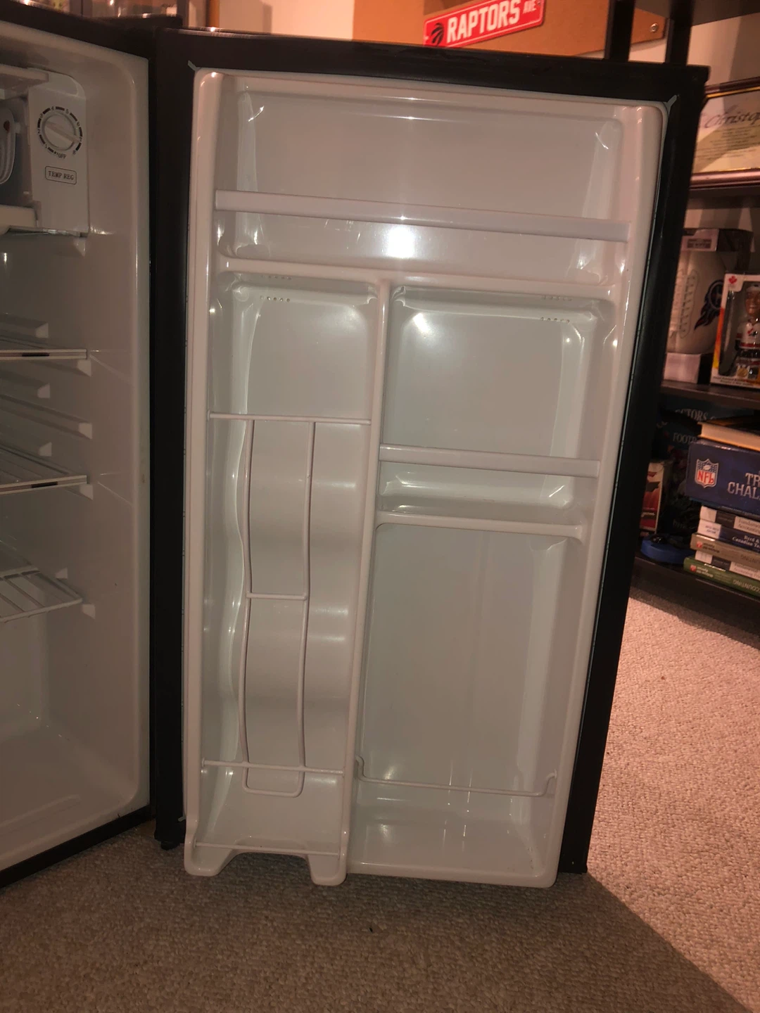 Haier Compact Mini Fridge - Black - photo 5