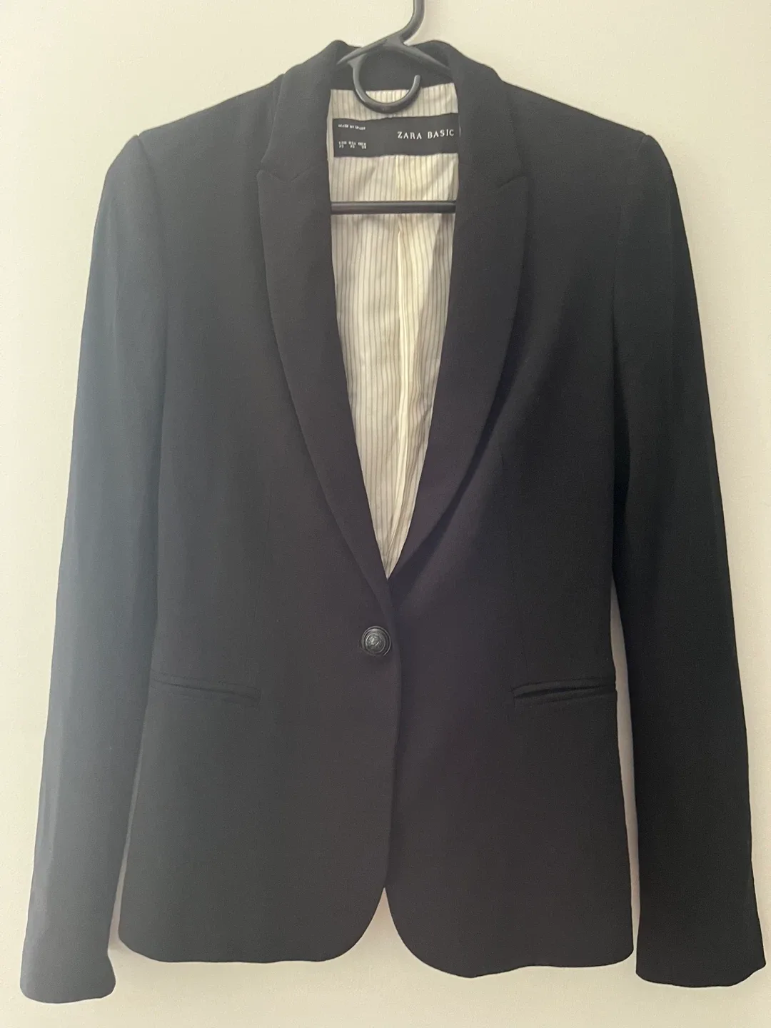 Zara Black Blazer - Size XS thumbnail